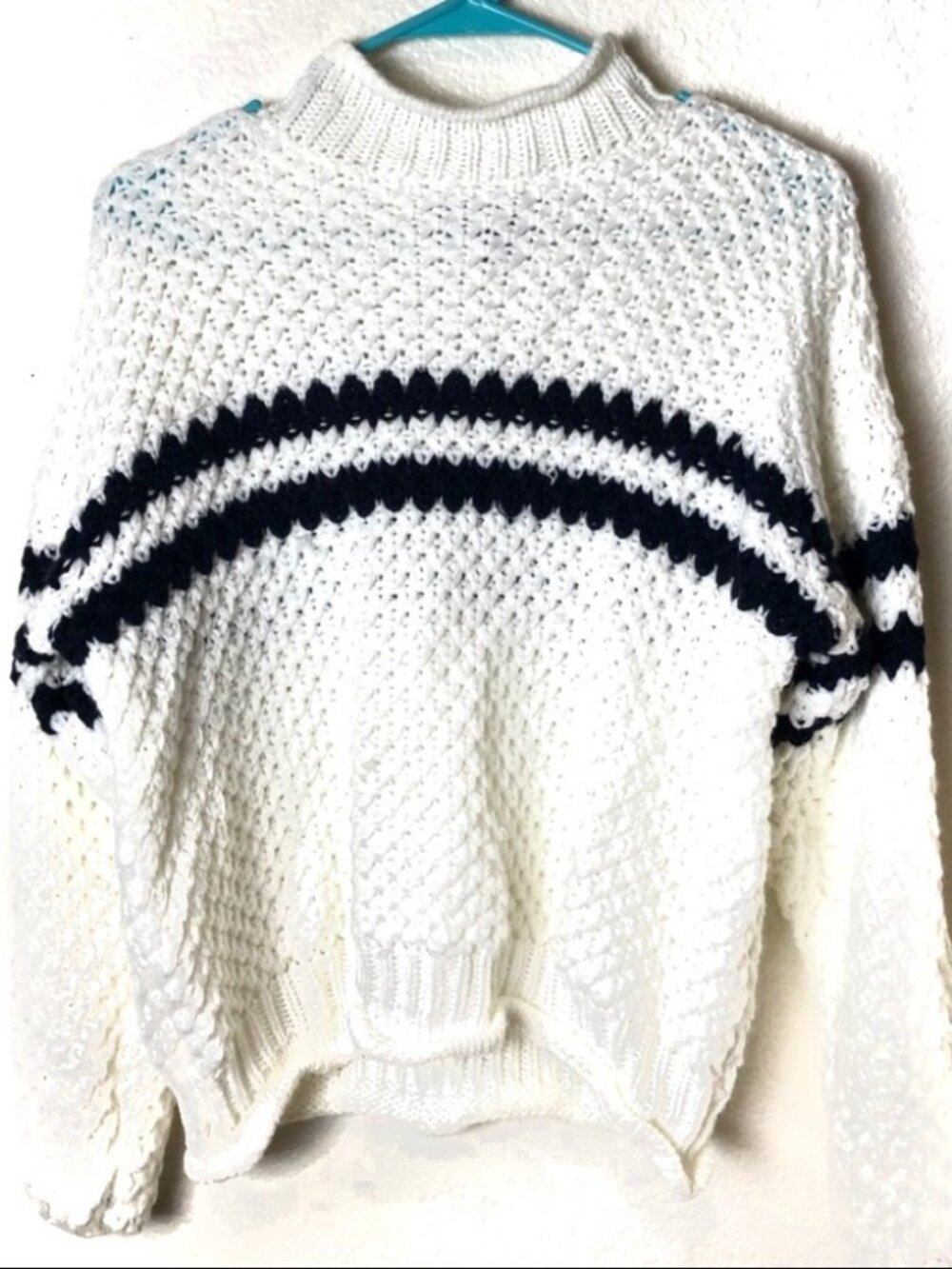 ❤️ Forever 21 White Knit Navy Stripe Sweater S